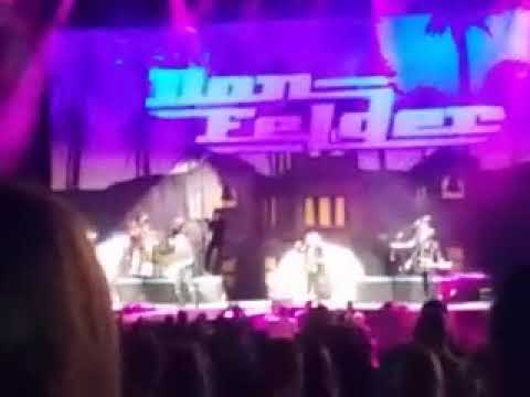 Don Felder - Hotel California (solo) (ft. Members of Styx and REO Speedwagon)