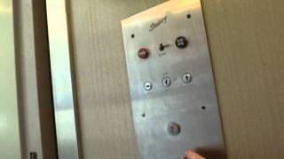 preview picture of video 'Vintage Seaberg Elevator at the Citibank Building, Riverhead, NY'