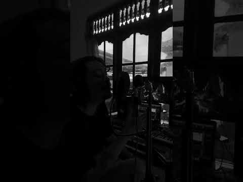 SUUD MEMOTOH - A.A Raka Sidan ( Cover )