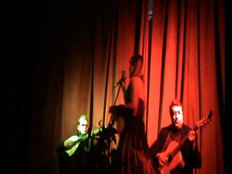 Nem às paredes confesso Argentina Freire