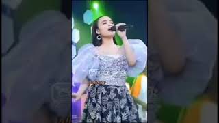 Download lagu MENUNGGU tasya rosmala STORY WA mp3
