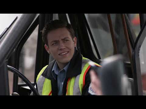 Carl Gallagher's Impromptu Dance   Shameless S11E11