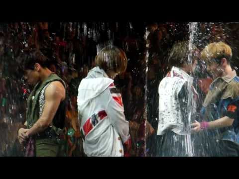 120520 SMTown LA -- SHINee, Sherlock [Taemin focus]