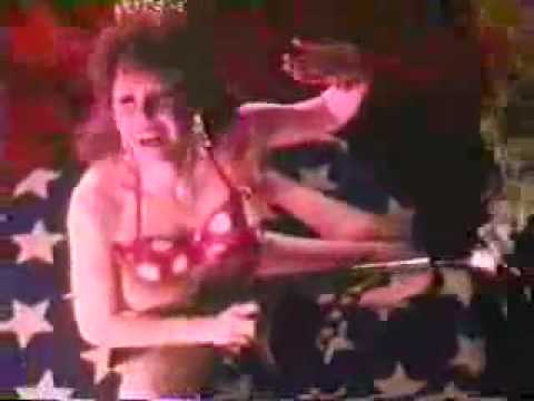 The Cramps - Bikini Girls With Machine Guns