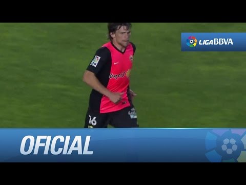 Lanzamiento de falta de Dubarbier al palo