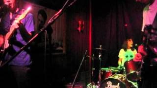 Dick Diver - Walk For Room (live 2010)