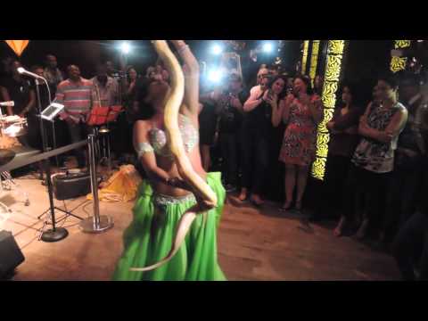 Snake Charmer +Drum solo by Samantha Diaz @Taj Lounge 2015