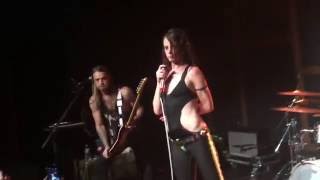 Juliette Lewis Tour 2016 &quot;Hard Lovin&#39; Woman&quot;/&quot;Whole Lotta Love&quot; in Nashville