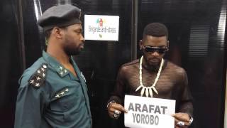 Moustik karismatik et Dj ARAFAT à la Brigade (Humour Camerounais)