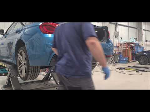 how to remove a 2017 Bmw 4 series,rear bumper...
