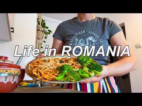 Living in ROMANIA: Life in Old Town in Banatul Montan