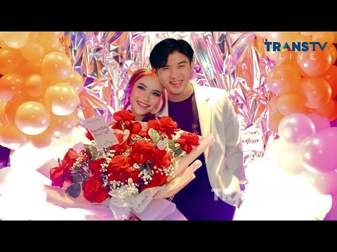 Viral Ayu Ting Ting Dikasih Bunga Mawar  Sama Sangkekasih Victor Agustino Tanda Cintanya.