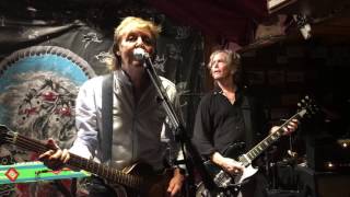 Paul McCartney at Pappy and Harriet's - Band on the Run