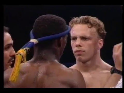 Ramon Dekkers v Chainoy World title fight