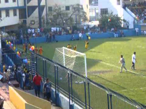 Madureira faz o quarto gol no jogo do acesso à Série C 2011