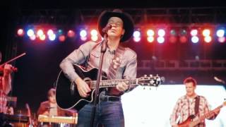 Clay Walker Summer Tour - Navajo Nation Fair Live Video - Right Now