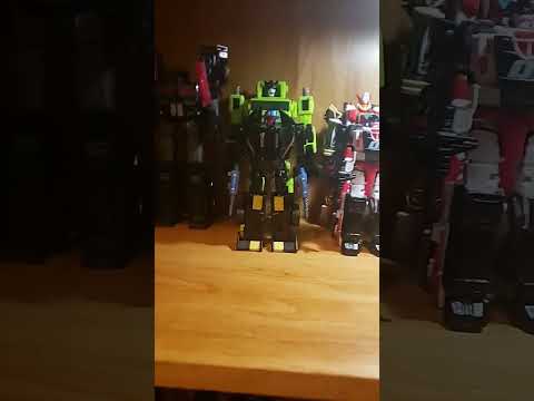 Transformers Legacy Velocitron Collection Short