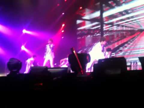 [FANCAM] 130831 INFINITE OGS JAKARTA - BE MINE (1)