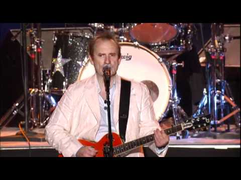 Ringo Starr & His All Starr Band feat. Colin Hay - Who Can It Be Now? (2008)