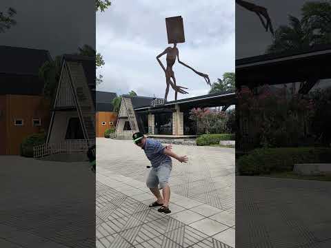 Siren head speaker attack me😂 #ohio