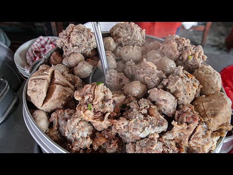 BAKSO URAT PALING SEMERAWUT!! DAGINGE SAMPAI TEMBUS KELUAR