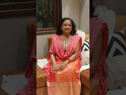 Mere tumhare beech mein ab toh na parbat na sagar reprised by Vineeta Chauhan.