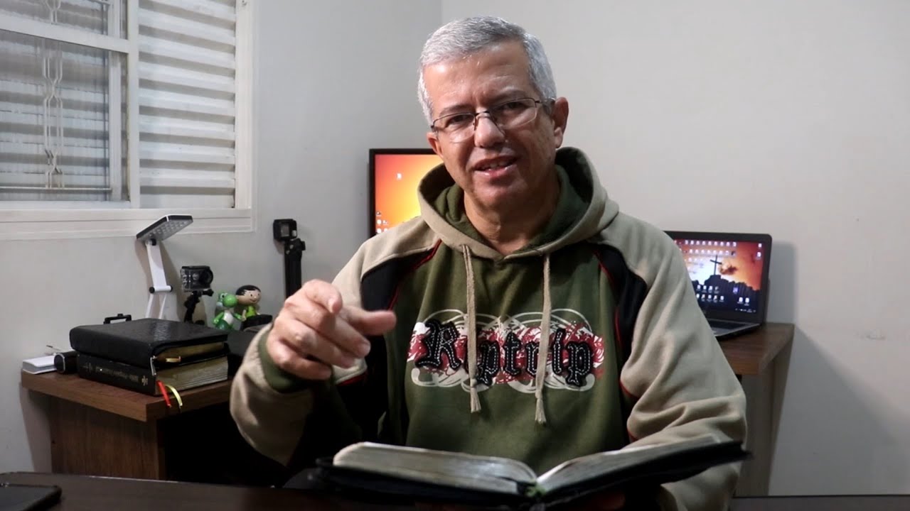 Um Pouco de Bíblia  -  Salmos 24. 3-5