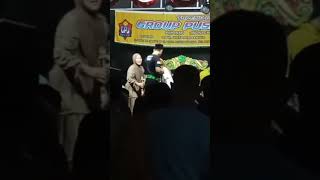 Download lagu ada bang jiung,,, ngapain ya ? mp3