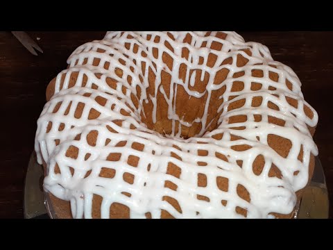 Big Mama's sour cream pound cake by Charles