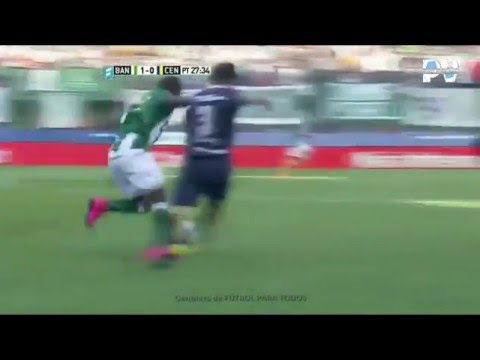 Mauricio Cuero frente a Rosario Central