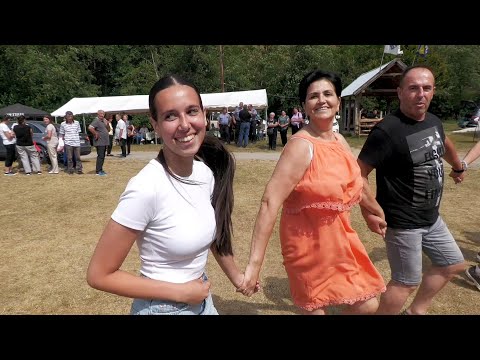 Urnebesno kolo za ćerku i mamu - teferič Lunje 2025 / Bari bend