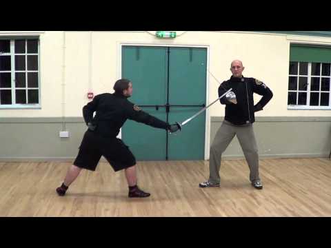 Historical fencing: 3 rules for parrying with a military sabre