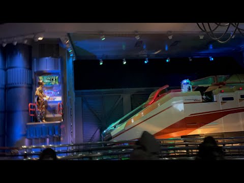 Star Tours The adventure continue at Disneyland ￼