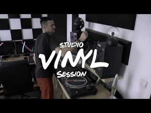 Old School Techno Mix 100 % Vinyl Only Session vol.5 // 2002 - 2008 // mixed by Lukash Andego