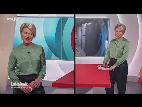 Leather Pants Satin Blouse Gina Niemeier 20221019