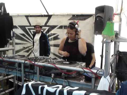 Clélia TXN Mix Drum&Bass Big Bordel Poland 2009