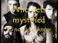 Soundgarden: Outshined [HD] Lyrics