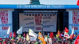 Laut und bunt gegen TTIP & CETA!