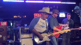 How Country Feels - Randy Houser