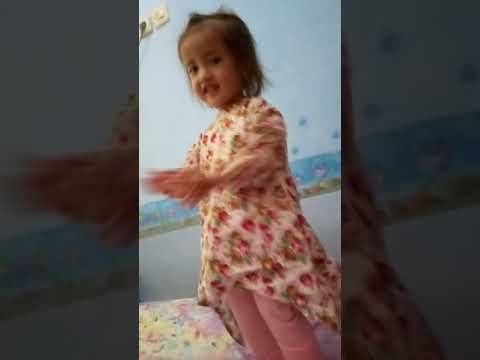 Zahida sing "if you Happy and you know it"