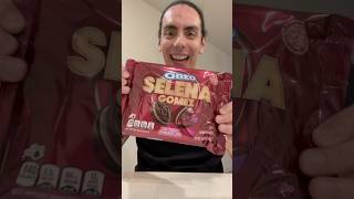 Limited-edition Selena Gomez Oreo