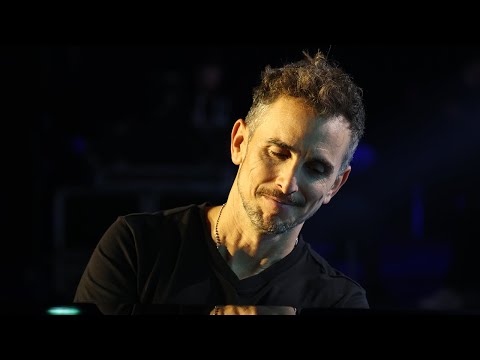 Zade Dirani -  Cada Día Más / Por Un Poco de Tu Amor / La Nave del Olvido