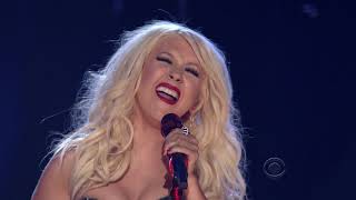 Christina Aguilera - Tribute to Aretha Franklin (Live At Grammy Awards 2011)