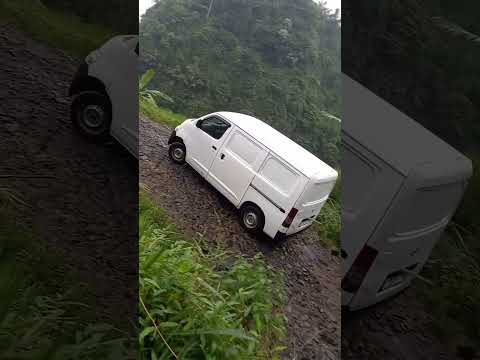 🚌 Extreme Off-Road Bus Journey: Navigating the Impossible! #ShortVideos #OffRoad #AdventureTravel🚙🚙