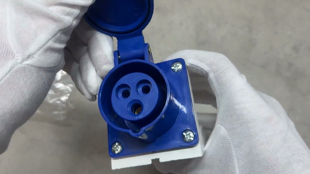 Розетка стационарная 113 2Р+PE 16А 220-250В IP44 A0080040001