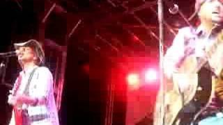 LoCash Cowboys - Independent Trucker