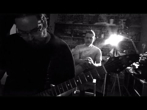 Se Elää! - Se elää