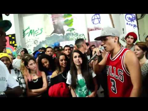 Roda Absurda - [Semifinal] MC Brackes X MC Bruninho