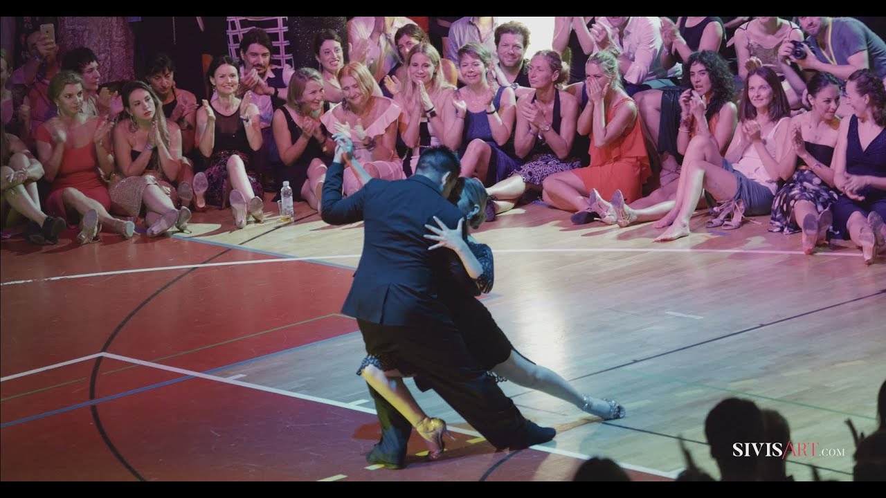 Carlitos Espinoza & Noelia Hurtado "Copas, amigos y besos" by Sivis'Art