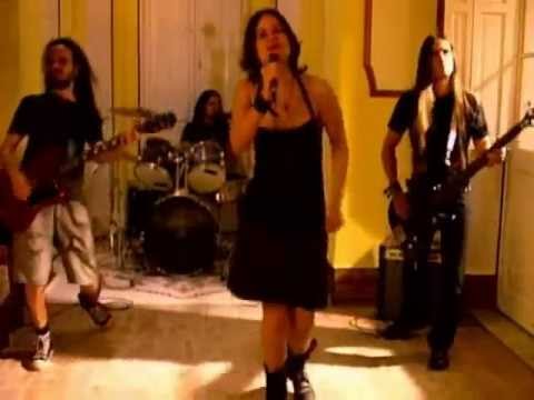 Versão antiga de  COTIDIANO INSÍPIDO com a primeira formação da Zelda Scoth em 2006